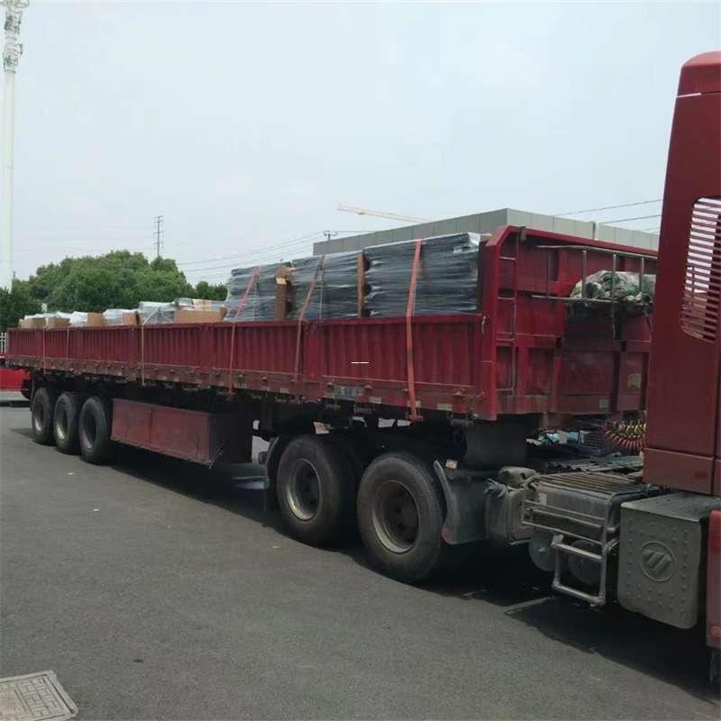 南部县乌鲁木齐县物流专线：高效直达的运输之旅